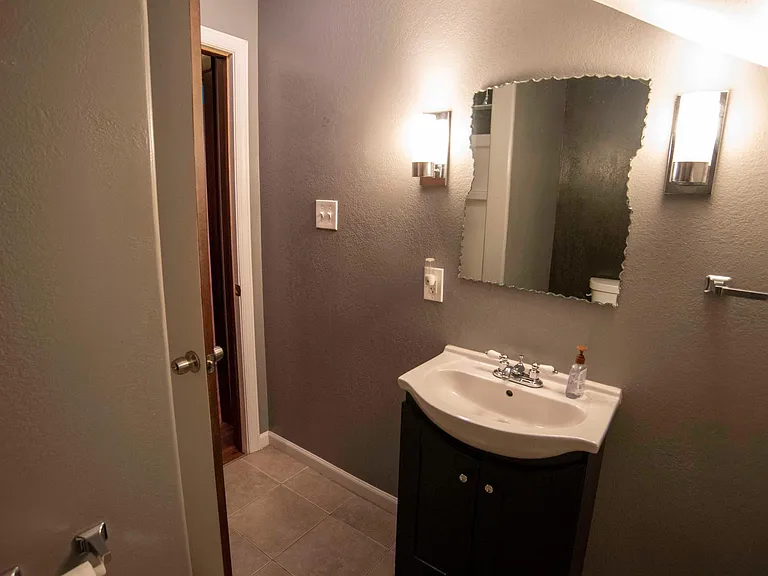 1003 Chestnut St #2 — Photo 8
