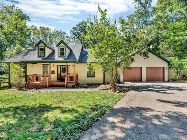 3740 Smith Rd, Nashville, IN 47448