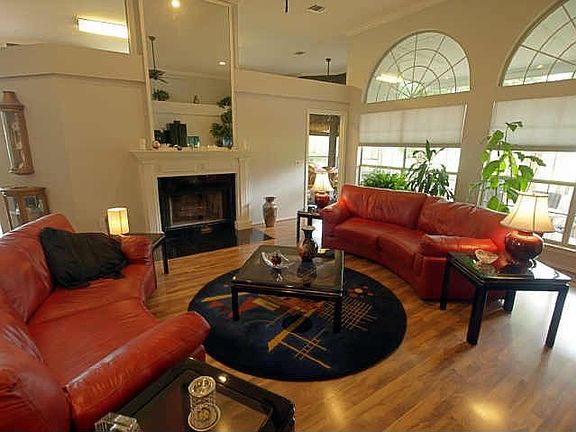5th image of 9189 Bluebonnet Dr