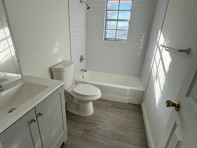 2220 Ticknor Dr — Photo 7