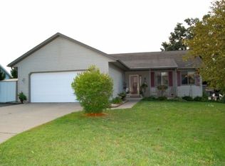 428 W Seward St, Poynette, WI 53955