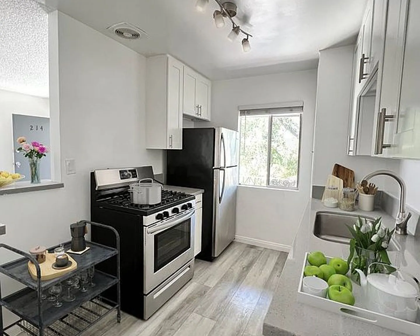 Citrus Pacific Villas — Photo 2
