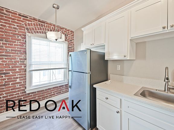 5th image of 520 1/2 S Mariposa Ave #204