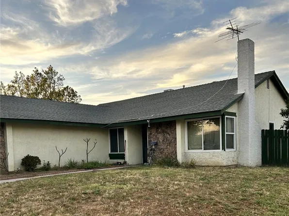 1156 W 2nd St, Rialto, CA 92376