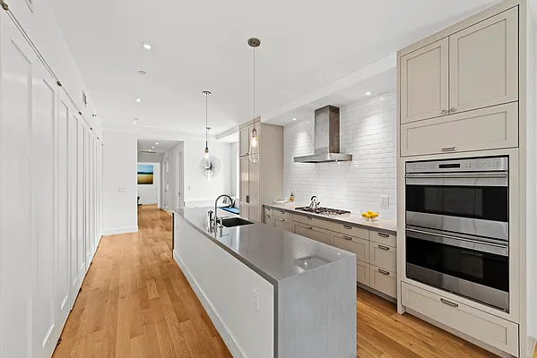 Sold by SERHANT. | media 5