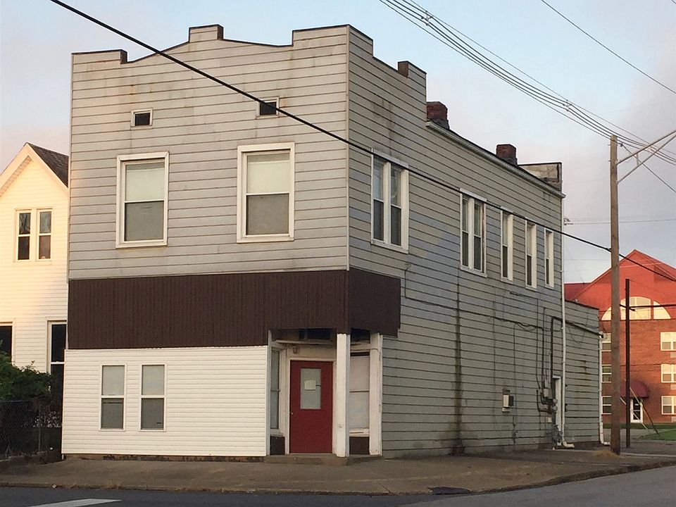 1st image of 722 Baker Ave
