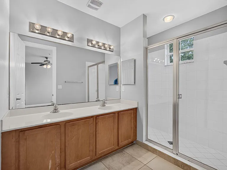 430 Amador Ln #4 — Photo 33