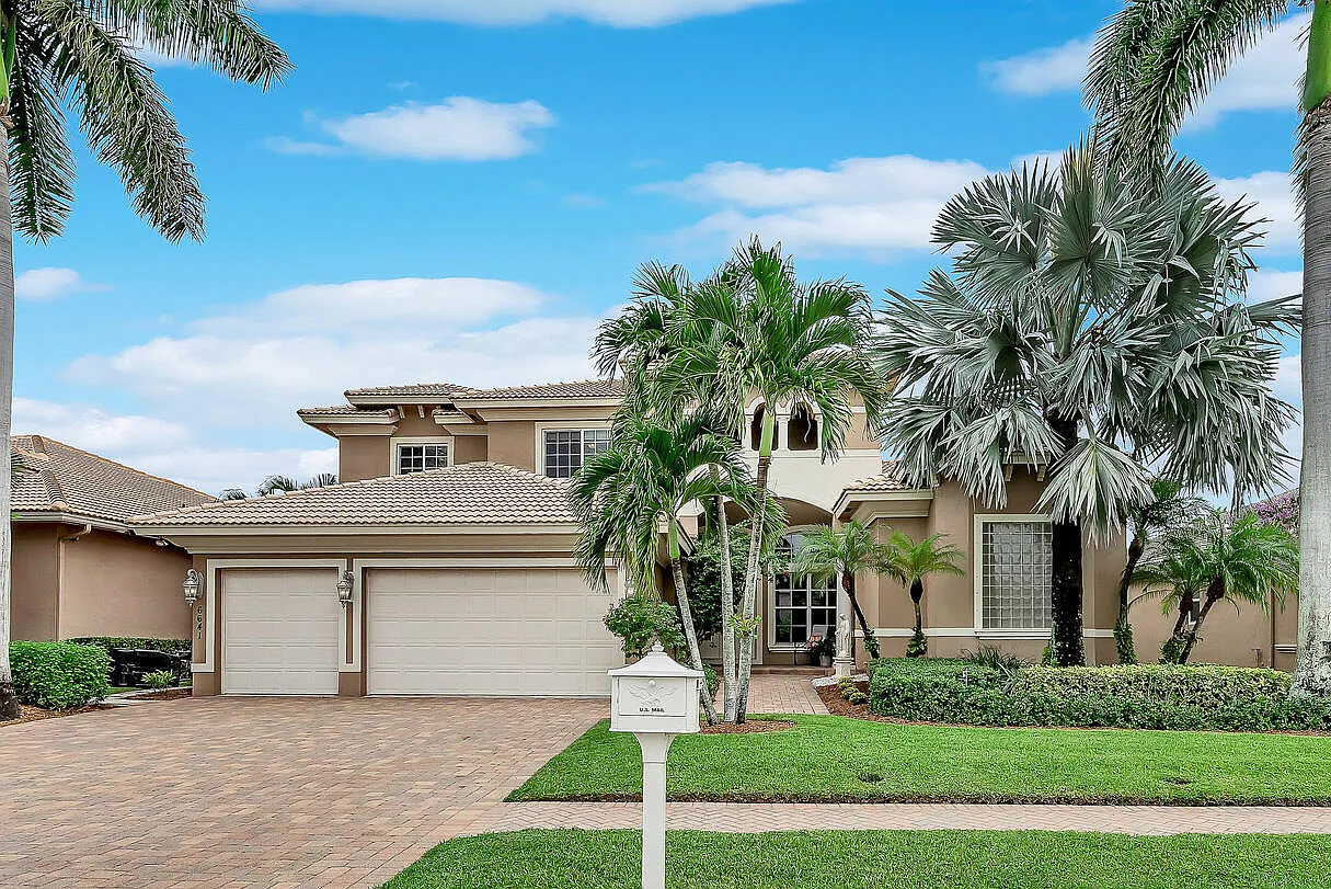 5 bed, 4.5 bath, 4384 sqft, $7,750 — Photo 1