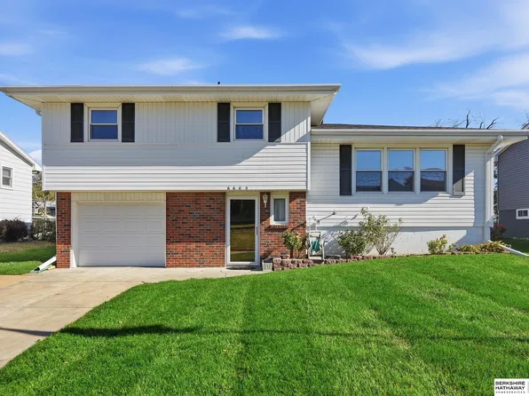 6605 N 78th St, Omaha, NE 68122