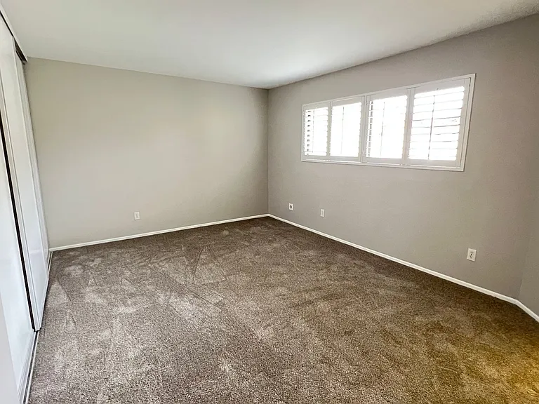400 S Flower St #135 — Photo 12