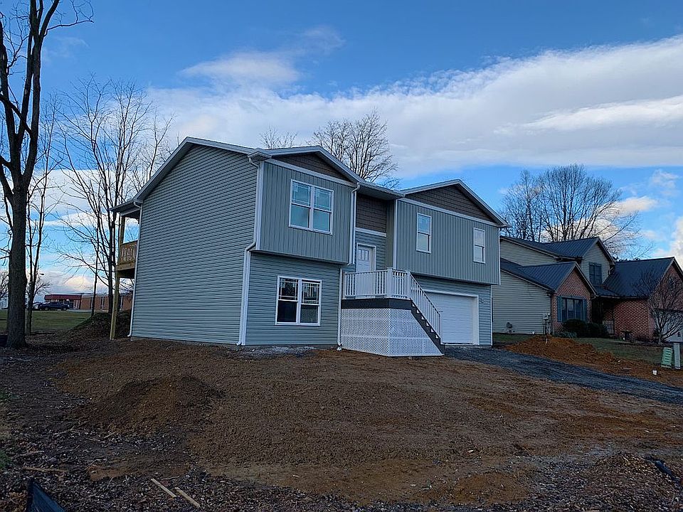 2nd image of 104 Baker And Russell Dr