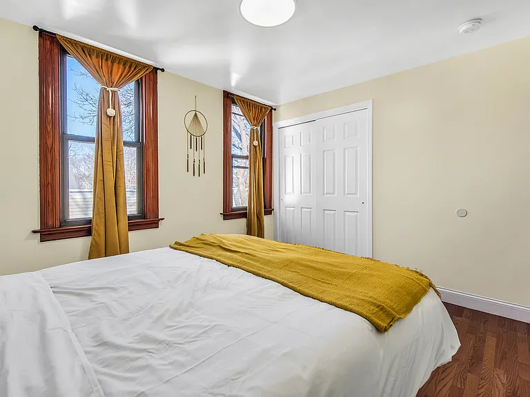 Second angle of Bedroom 3