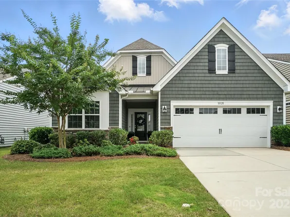 10120 Berkeley Castle Dr, Charlotte, NC 28273