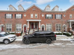 16984 Farmington Rd, Livonia, MI 48154