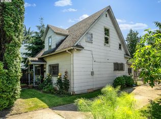 5843 SE 90th Ave, Portland, OR 97266