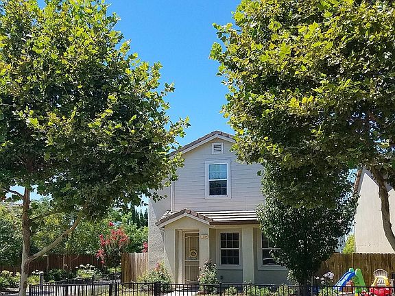 2nd image of 2954 Mojave Dr