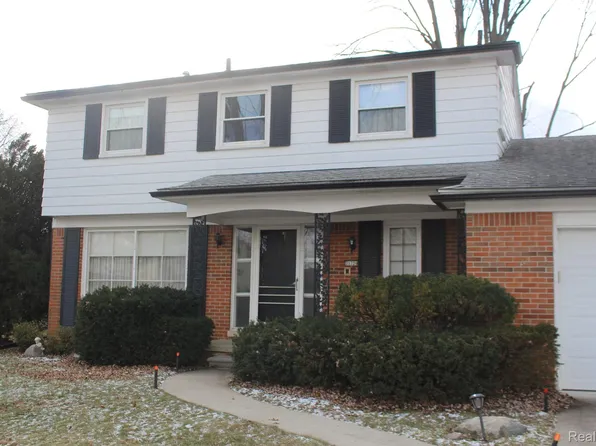 21729 Constitution St, Southfield, MI 48076