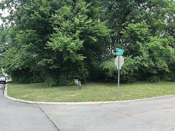 2nd image of 414 W Charter Dr Lot 20