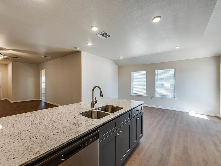 1325 Hogback Way — Photo 8