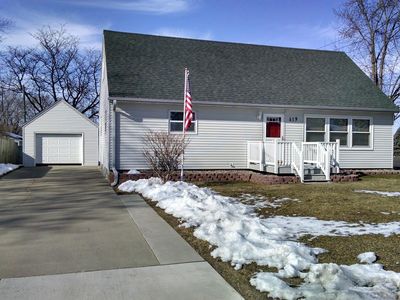 419 3rd St NE, Stewartville, MN, 55976