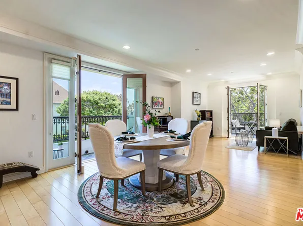 261 S Reeves Dr Unit 202, Beverly Hills, CA 90212