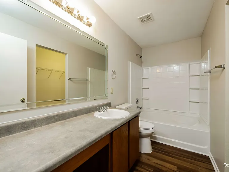 4167 Lakewood Glen Dr — Photo 10