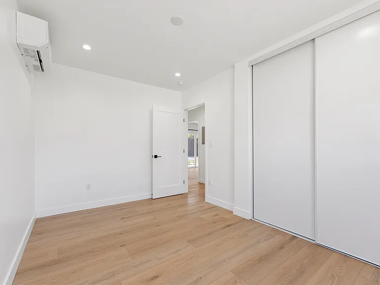 2817 Sycamore Ave — Photo 15