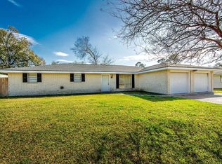 305 Wildwood Dr, Houma, LA 70363