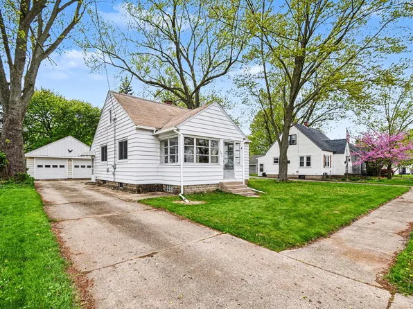 3546 Curtis St, Hudsonville, MI 49426