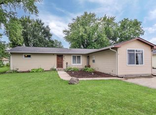 308 Lisbon St, Sandwich, IL 60548