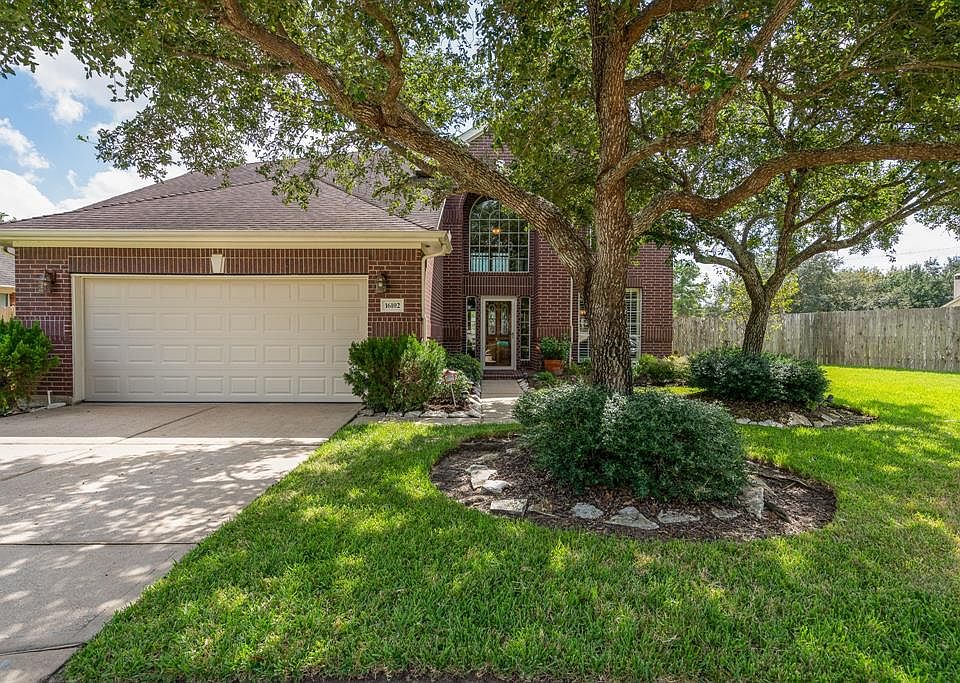 Welcome home to this wonderful 2-story home located on a quiet cul-de-sac in the master planned community of Fairfield.