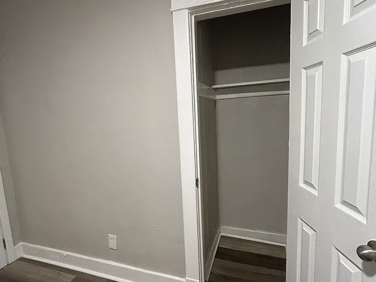 4119 Forest Ave — Photo 9