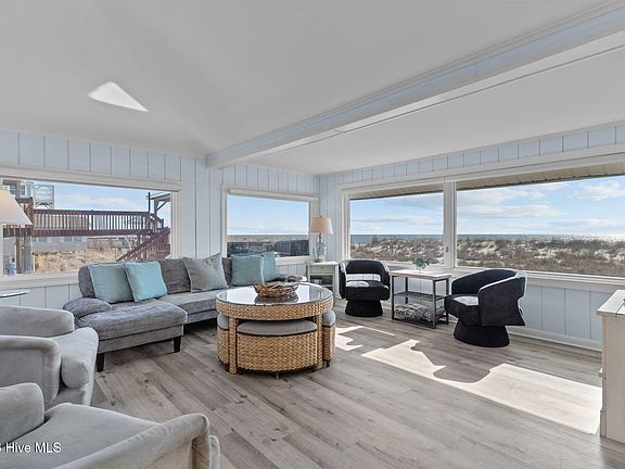 3rd image of 3225 E Beach Drive
