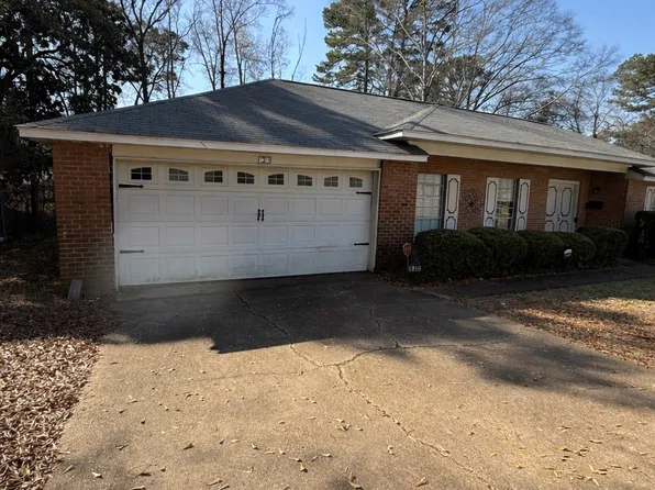 1219 Ferncrest Dr, Jackson, MS 39211