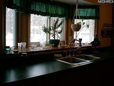 3rd image of 665 Blueberry Hill Dr