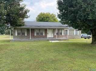 1808 Union Grove Rd, Guntersville, AL 35976