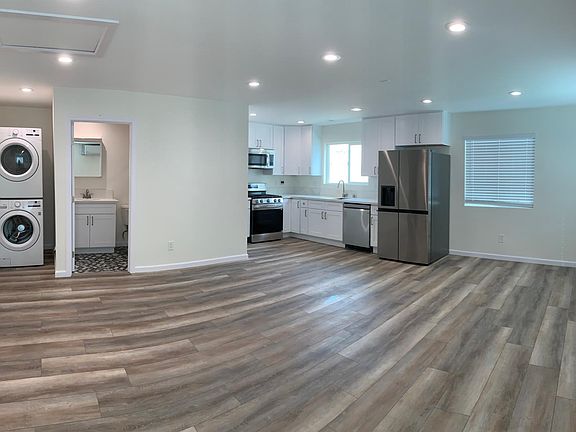 5th image of 657 Quincy Ave #A