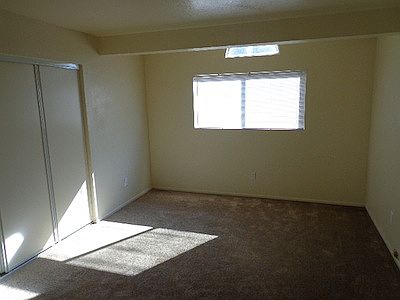 4th image of 1420 E Date St APT 53