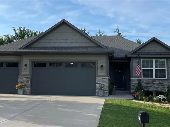 34486 W 84th Ter, De Soto, KS 66018