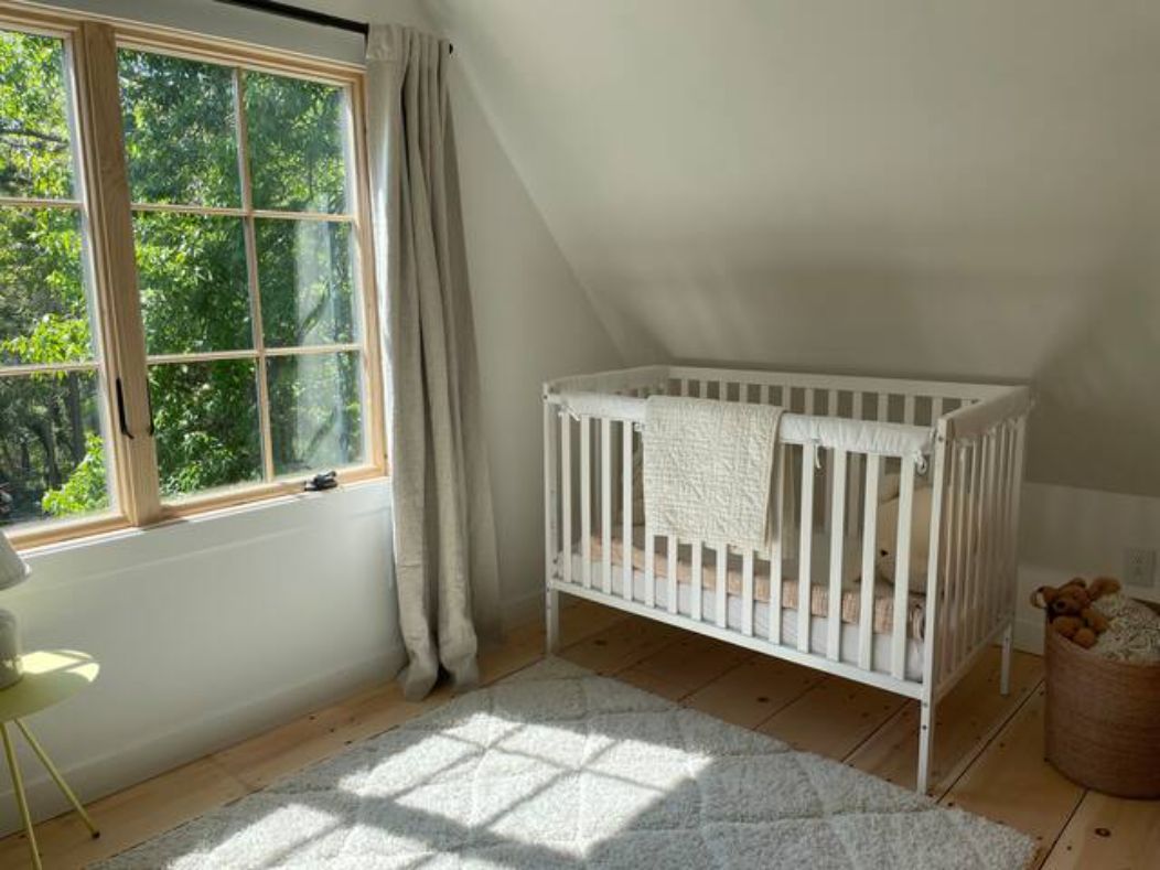  Guest Bedroom Optional Crib or Home Office