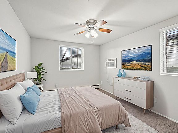 2nd image of 212 Thompson Ave W #207