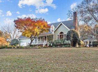 924 Windrow Ln, Raleigh, NC 27603