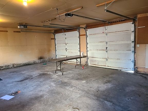 4th image of 4016 41st Ave