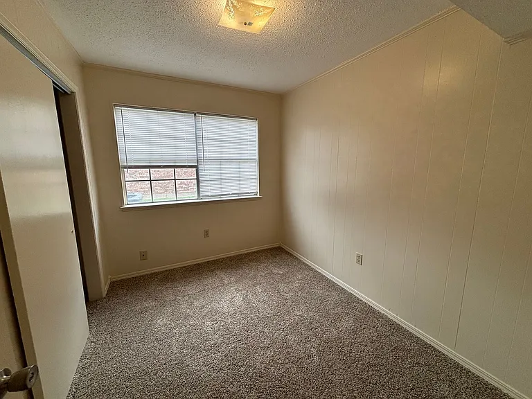 514 W K St #1-12 — Photo 19