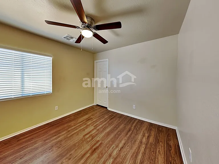22644 W Adams Dr — Photo 18
