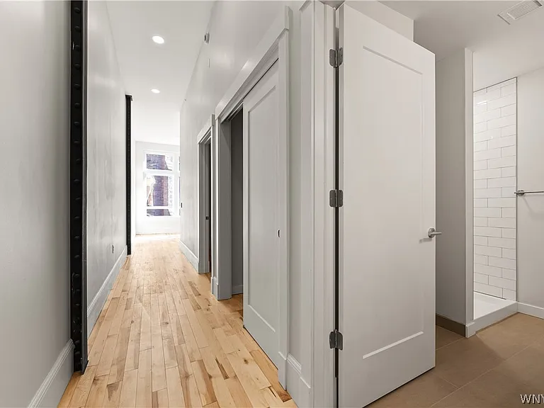 130 Pearl St — Photo 5
