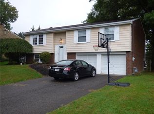 105 Priscilla Dr, Sewickley, PA