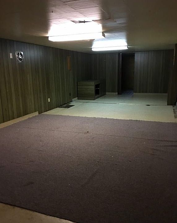 2nd image of 227 W Wilson Ave