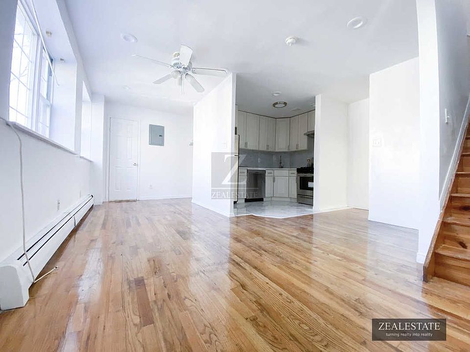 1st image of 686 Franklin Ave #2