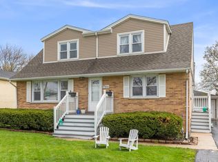 597 N West Ave, Elmhurst, IL 60126
